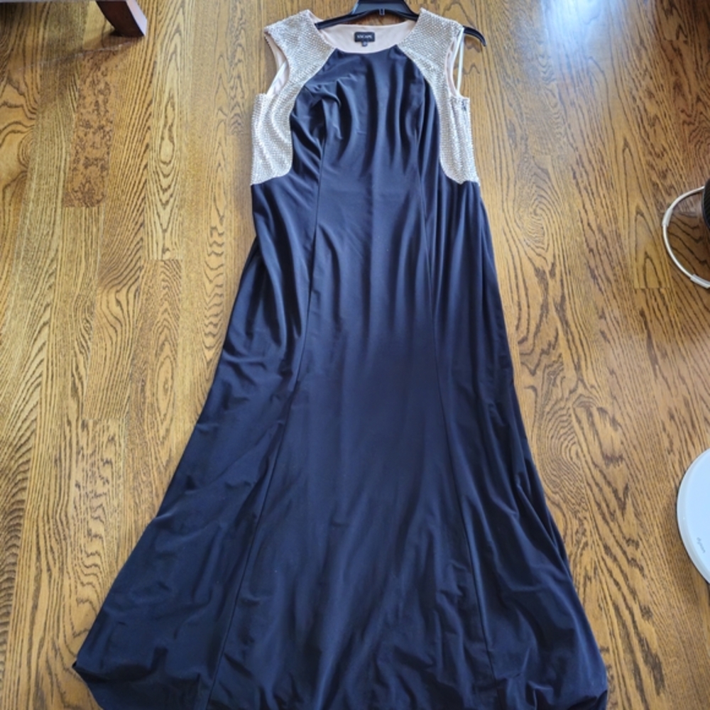 Xscape Elegant Black Maxi Dress with Silver Details